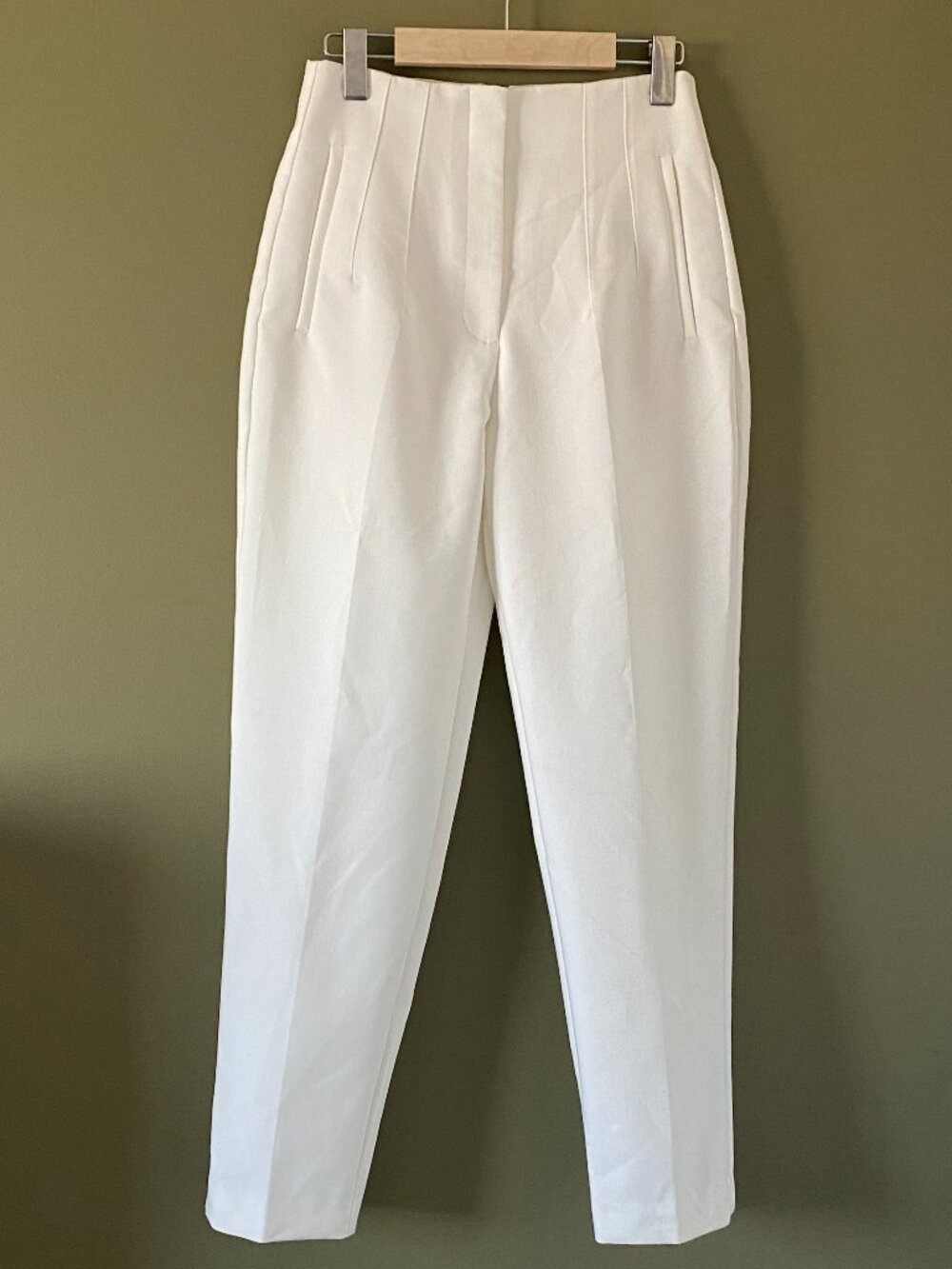 Zara Womens High-Waisted Tailored Trousers Size S White Slim Silhouette NWT